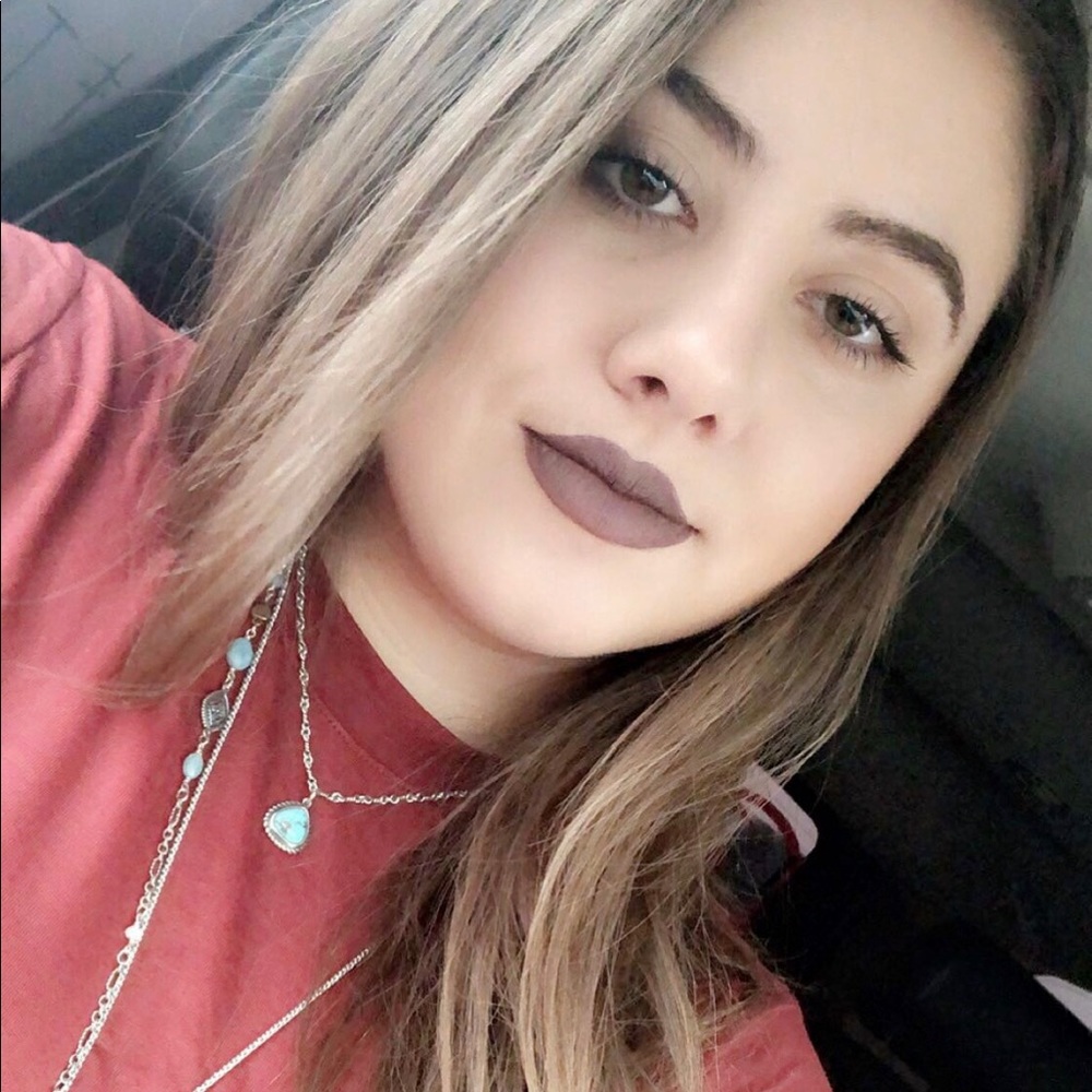 Meet your Posher, Madison